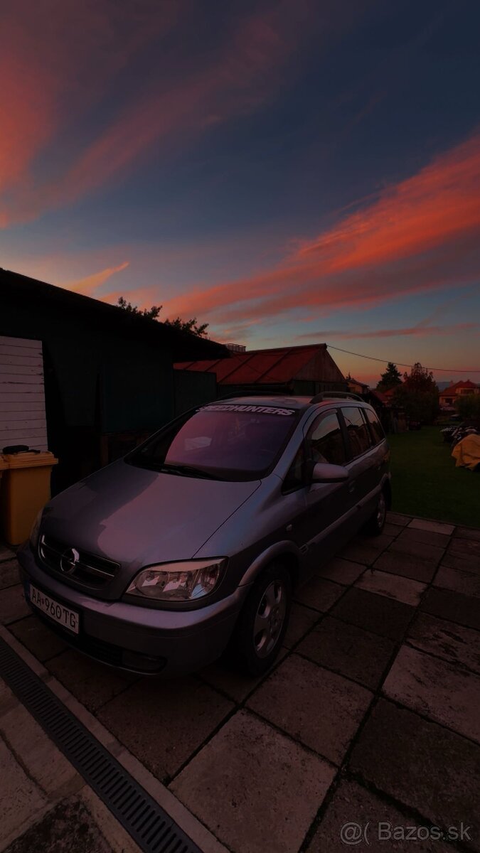 Opel Zafira 2004 - 2