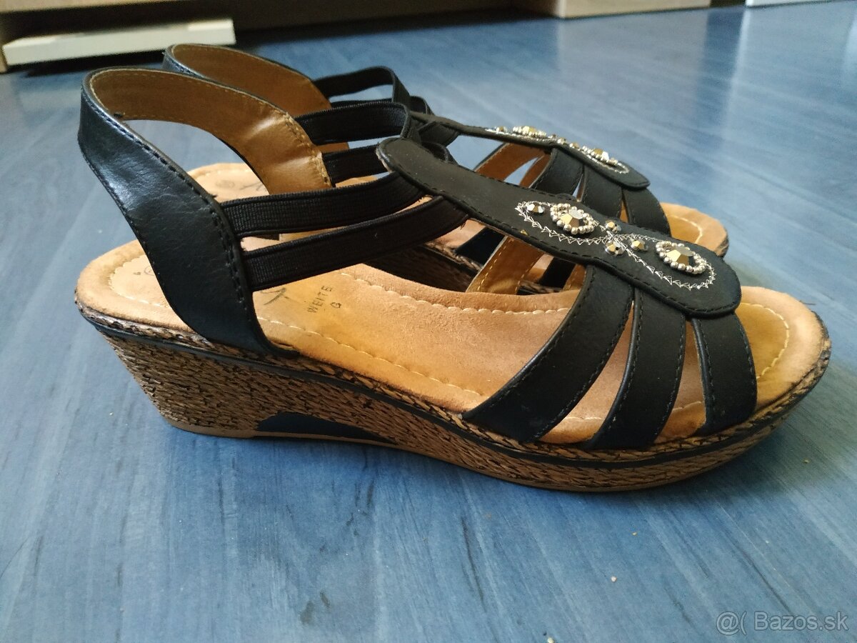 Dámske sandále Annie G. - 2