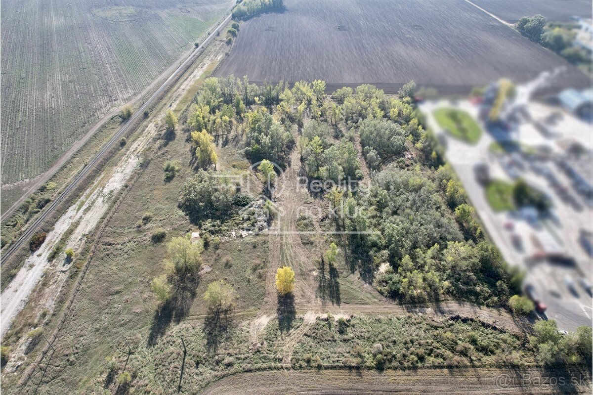Na predaj stavebný pozemok v priemyselnej zóne v NZ - 2