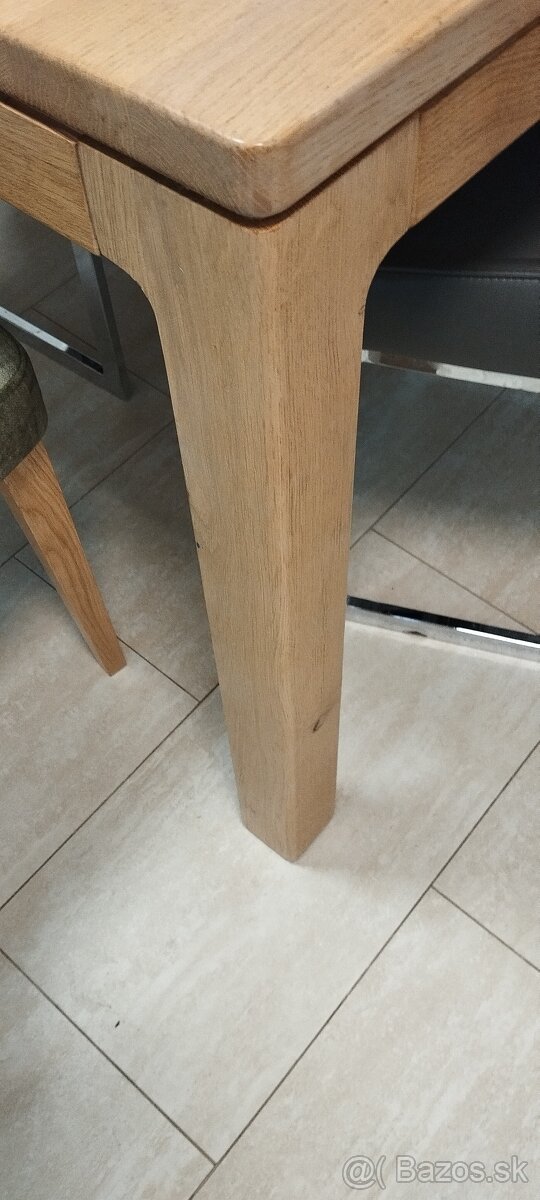 Kuchynský stôl z masívu - 2