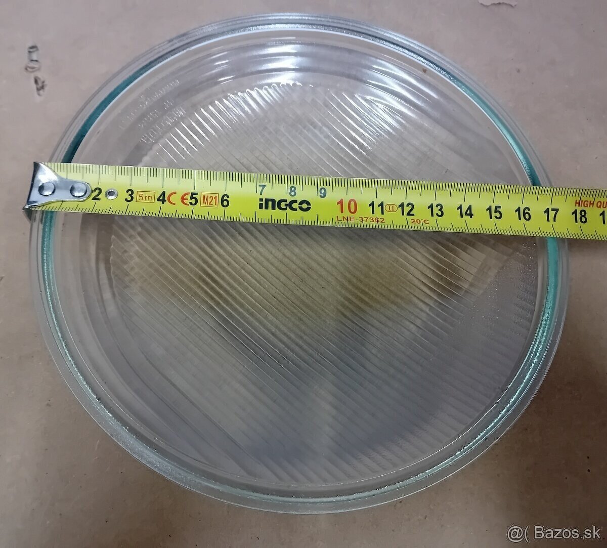 Predám sklíčka/plastové kryty - 2