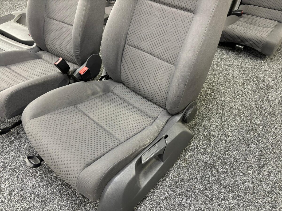 Predám INTERIER sedačky+tapacíre VW TOURAN 1T 7-MIEST - 2