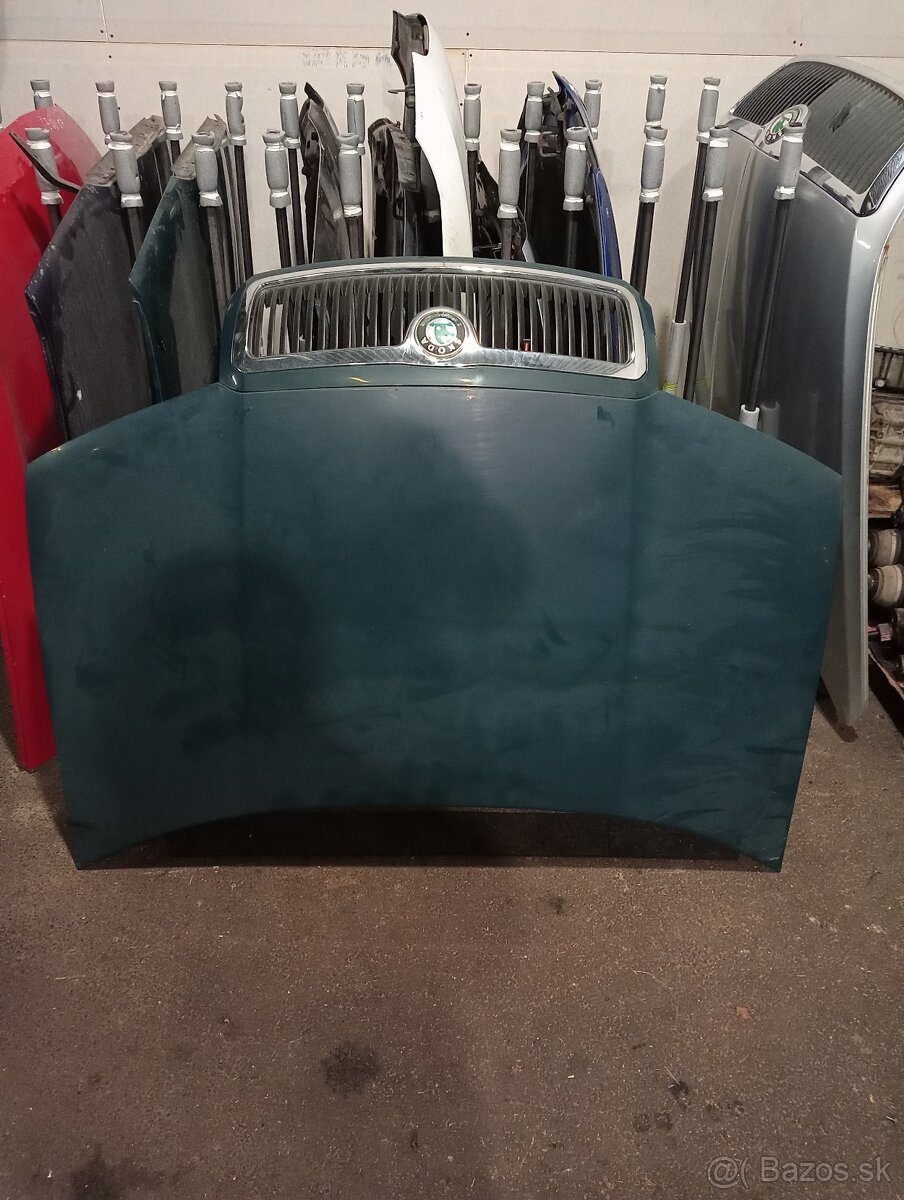 Škoda Fabia kapota - 2