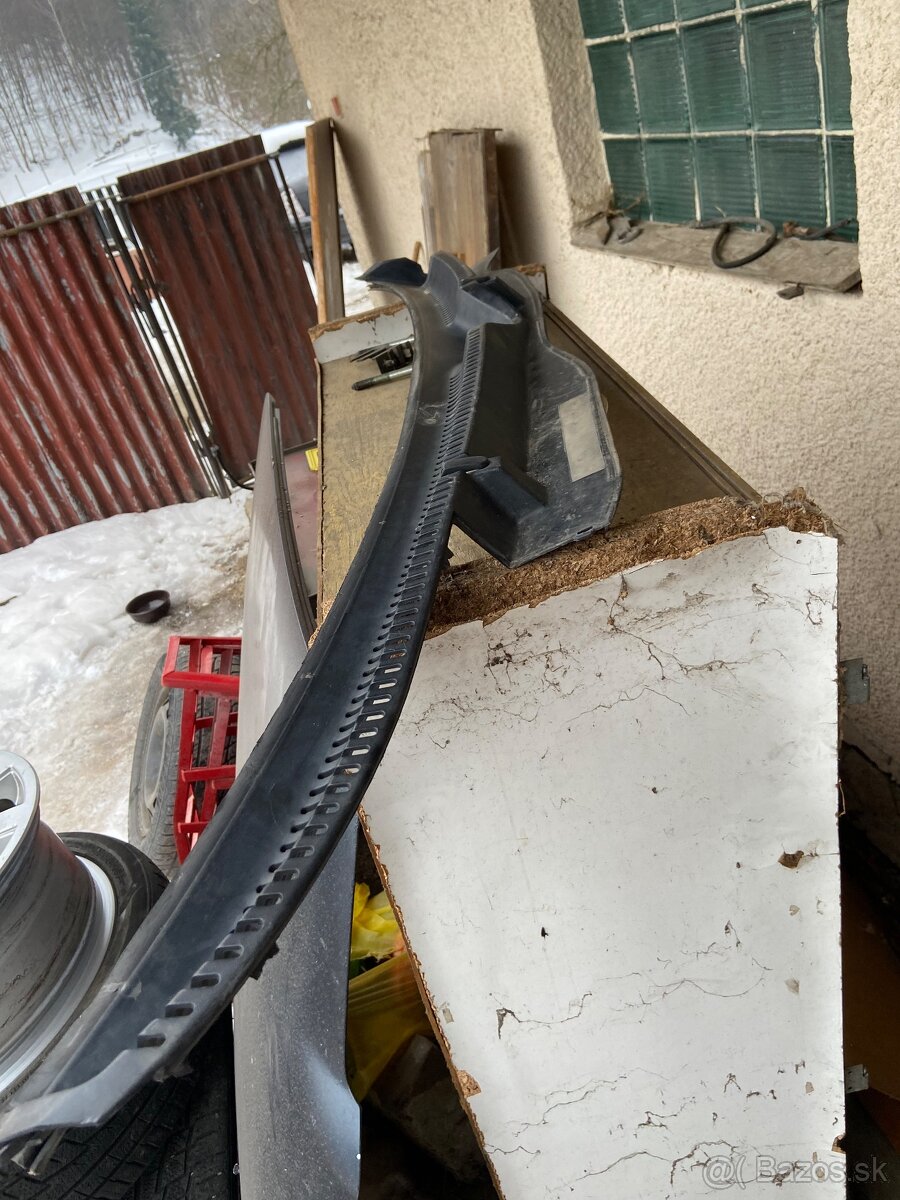 Torpedo seat leon - 2