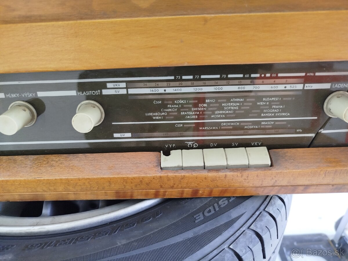 Gramofón Tesla Opereta 1021A - 2