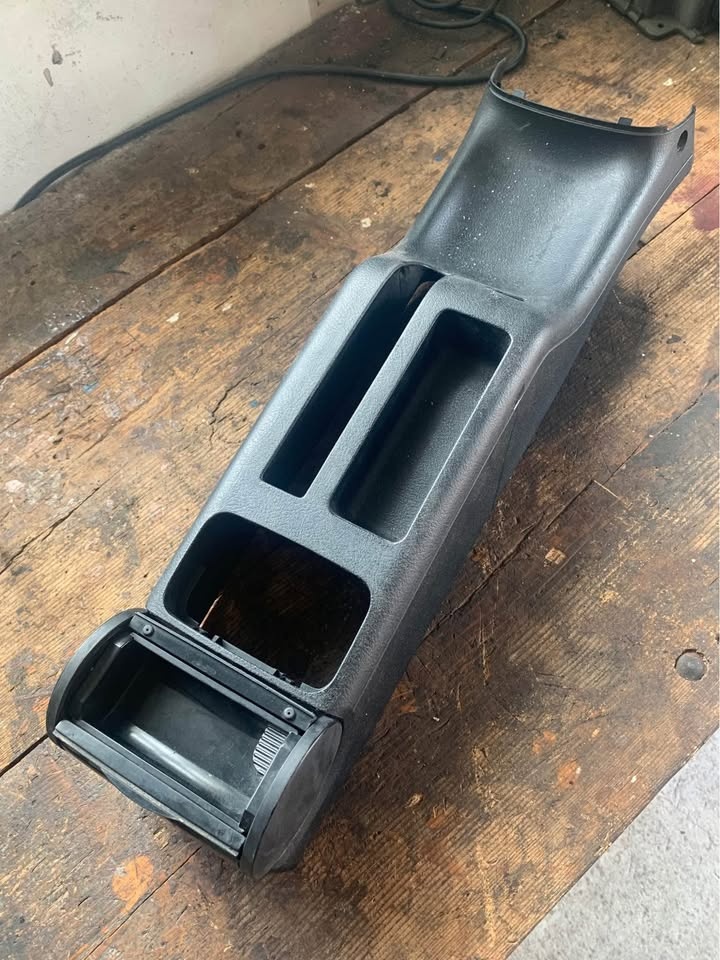 Volkswagen MK4 Center Console - 2