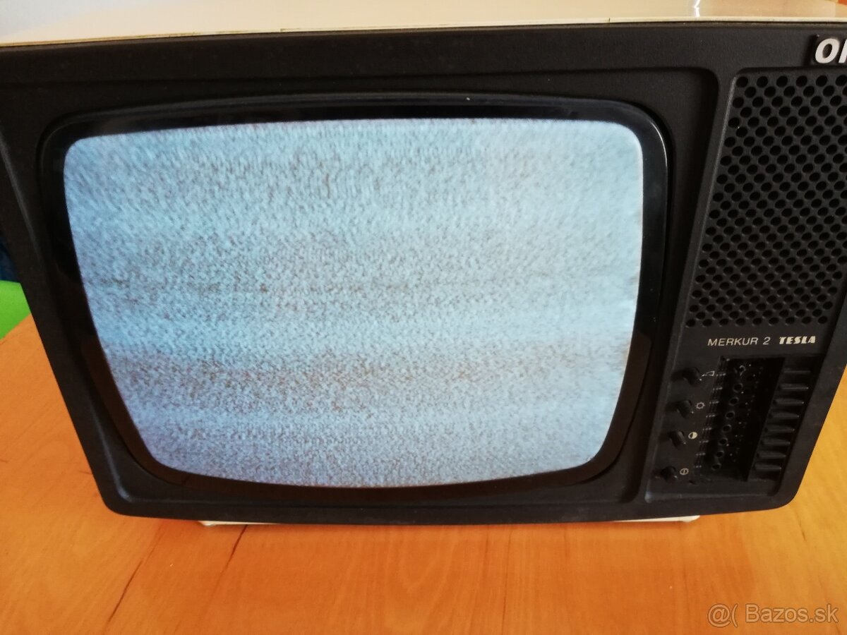 Retro televízor Merkur 2 - 2