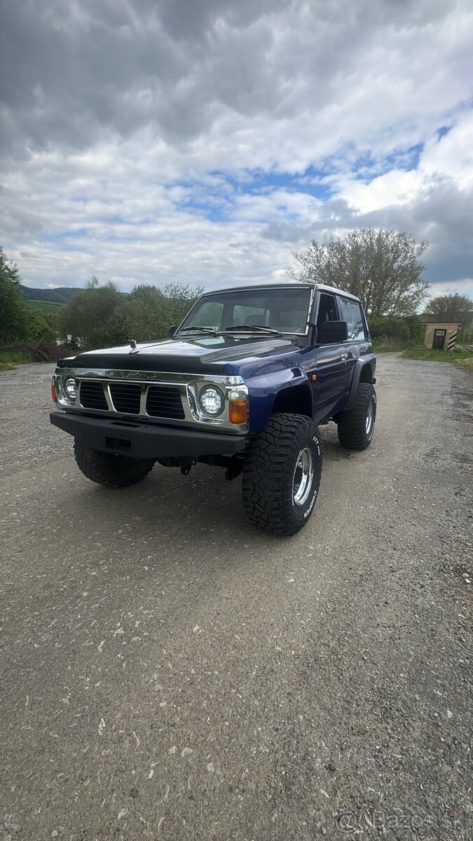 Nissan Patrol Y60