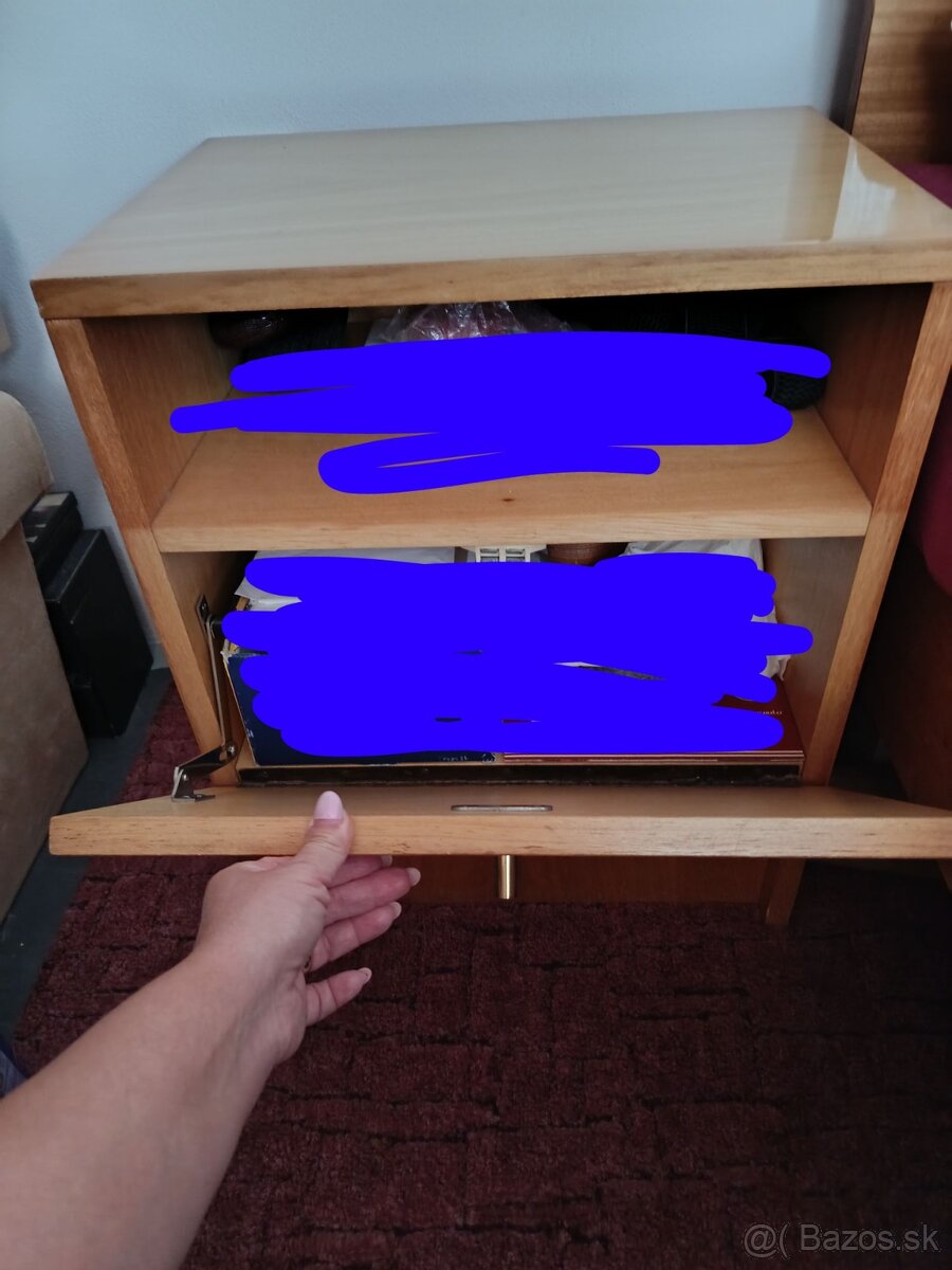 Nočné stolíky a toaletný stolik - 2