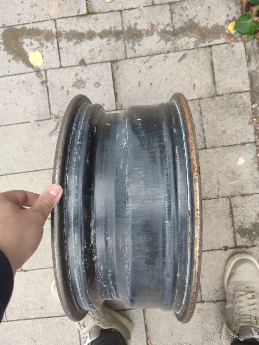 Predám plechové disky Volkswagen Touran – 16” (205/55 R16) - 2