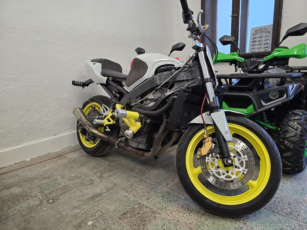 STUNT Honda CBR600 - 2