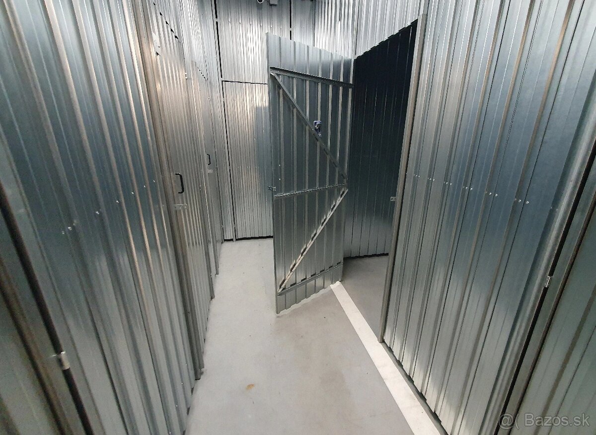 Malý Interný Sklad T12 (2,5 m²) na prenájom (Tomášikova 50D) - 2