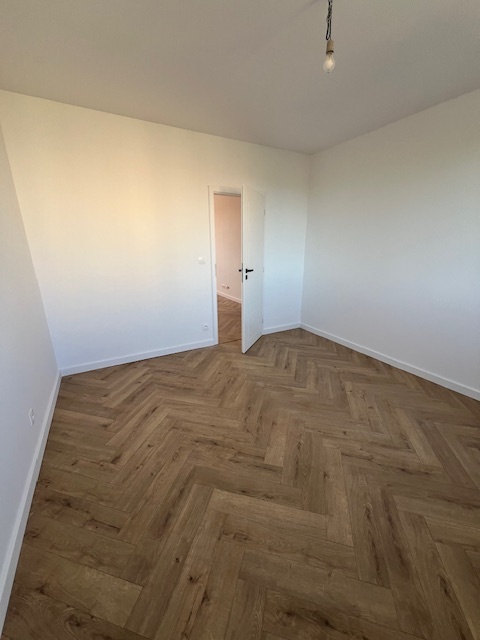 3 izb. byt po novej rekonštrukcii, TRENČIANSKA ul. - 2