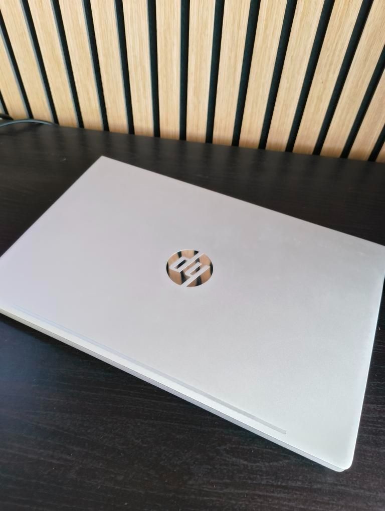 HP ProBook 440 g8 i3 11th gen 12gb ram - 2
