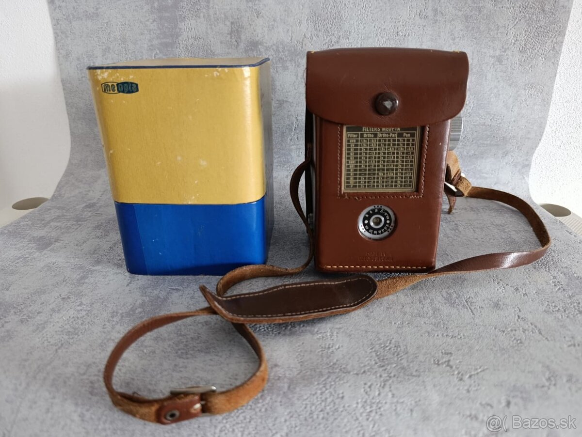 Starý československý fotoaparát Flexaret VII s krabici a pou - 2