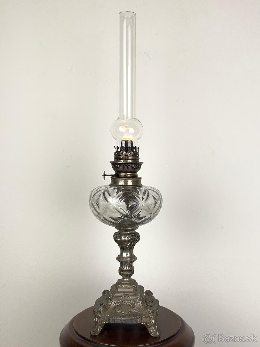 Stolova petrolejka s kovu - 2