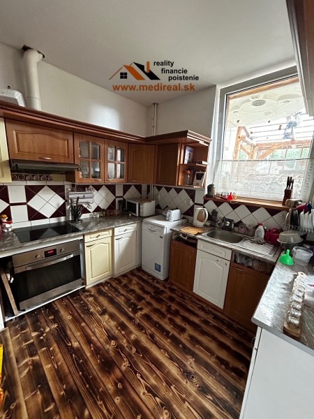 PODNIKATEĽSKÝ OBJEKT - ROŽŇAVSKÉ BYSTRÉ - 2