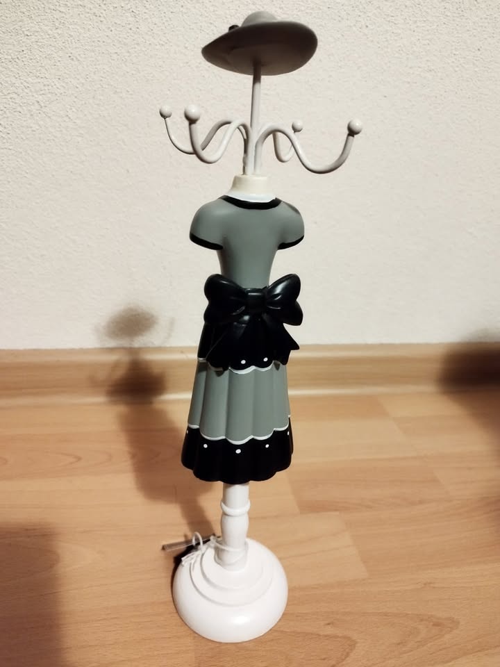 Stojan na šperky - 2