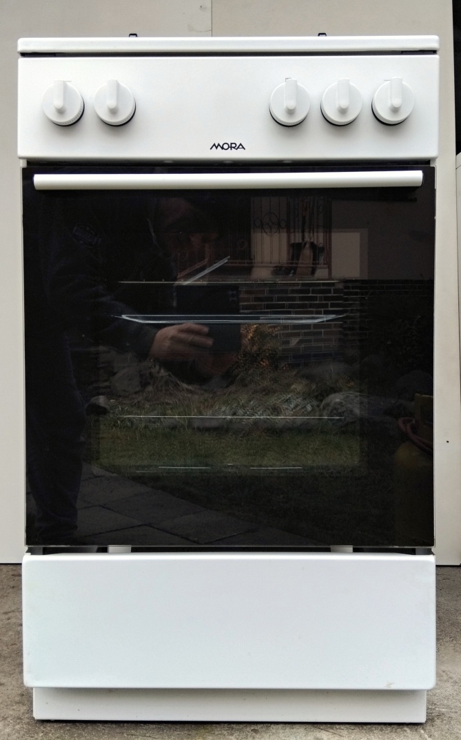 Sporák Mora a plynová fľaša - 2