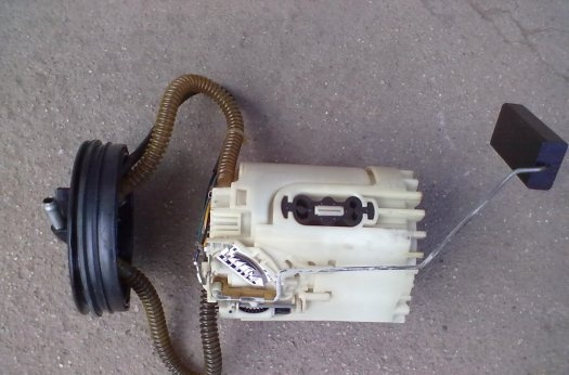 ŠKODA FELICIA,FAVORIT palivové čerpadlo,nádrž,vstrekovače - 2