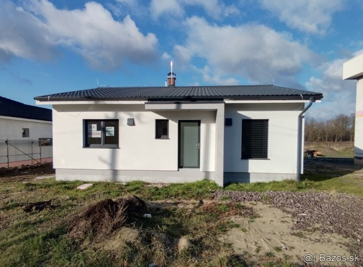 NA PREDAJ NOVOSTAVBA V ZLATÝCH MORAVCIACH - 2