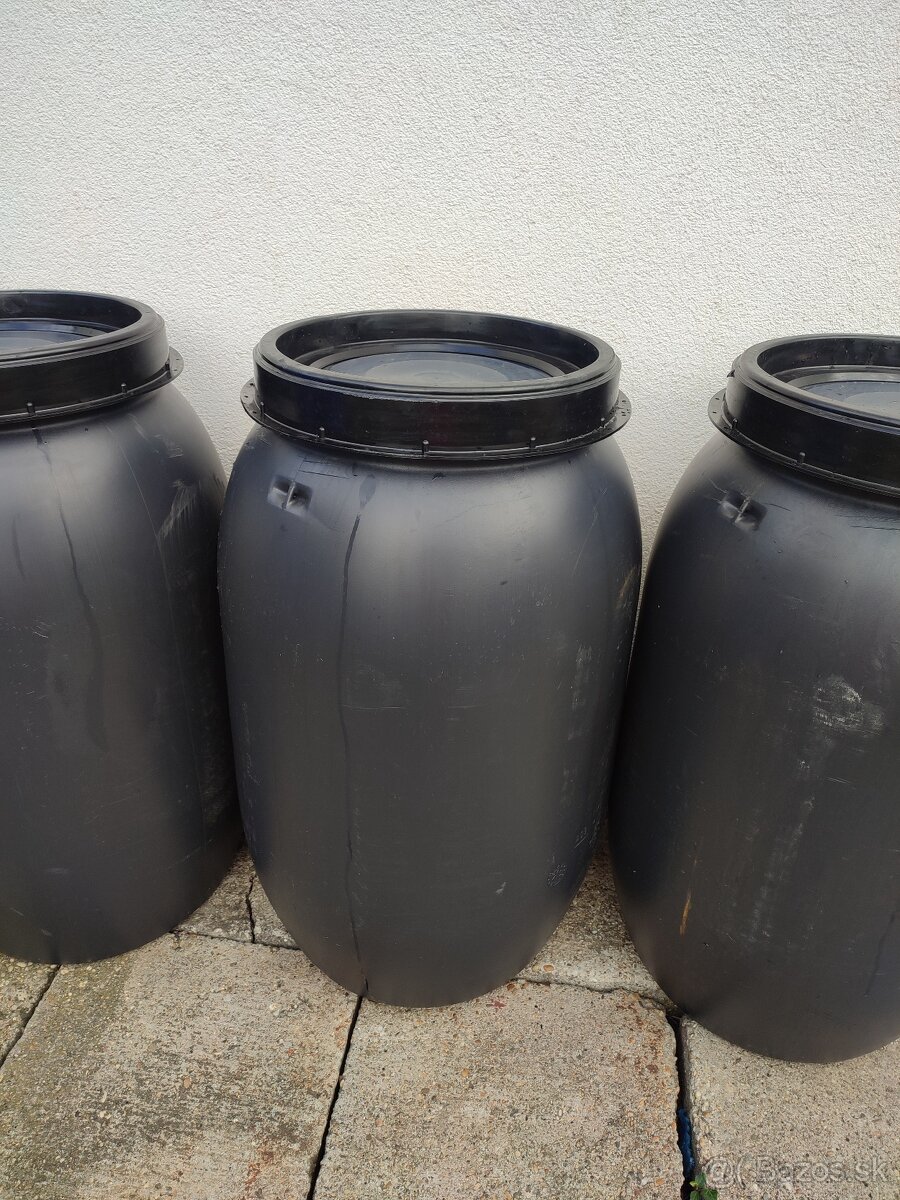 Plastové sudy 150l a 220l - 2