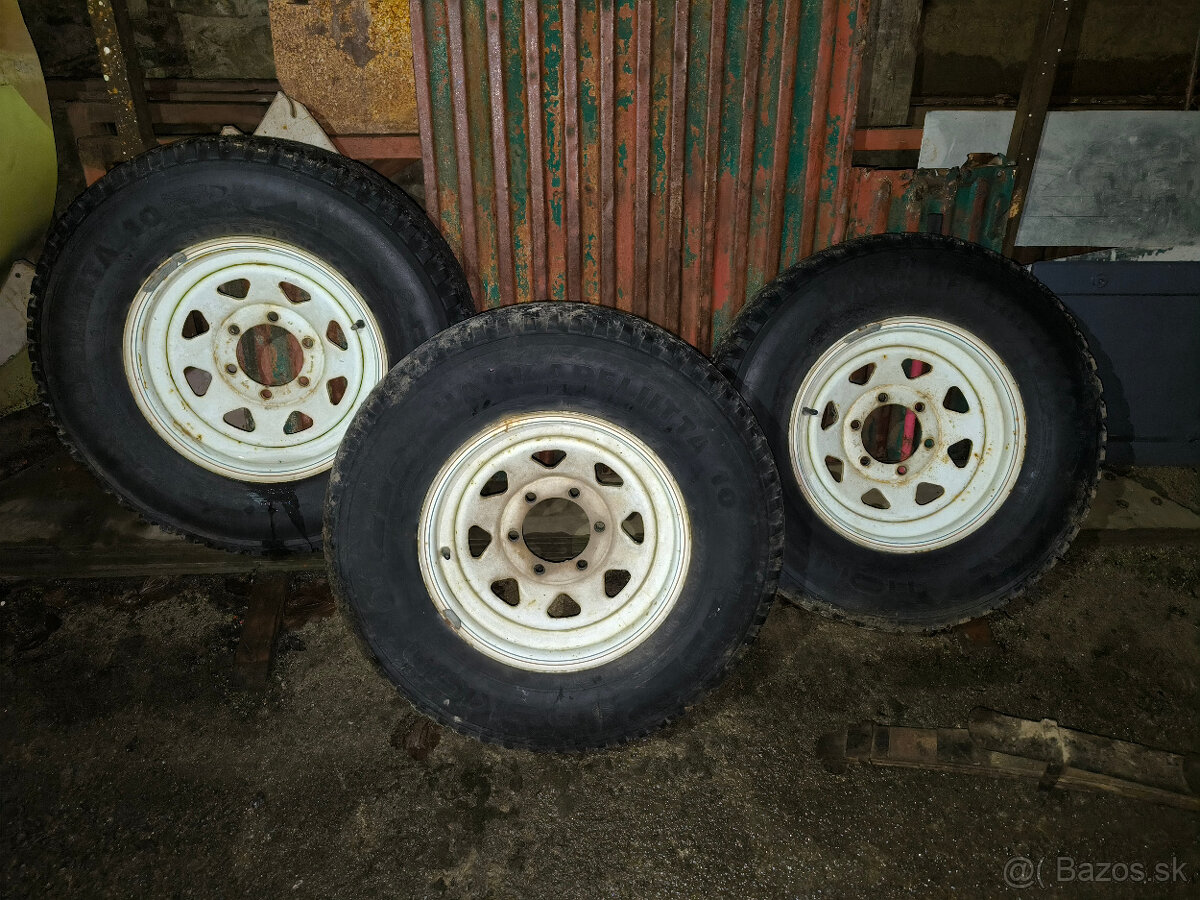 DISKY TOYOTA HILUX R15 - 2