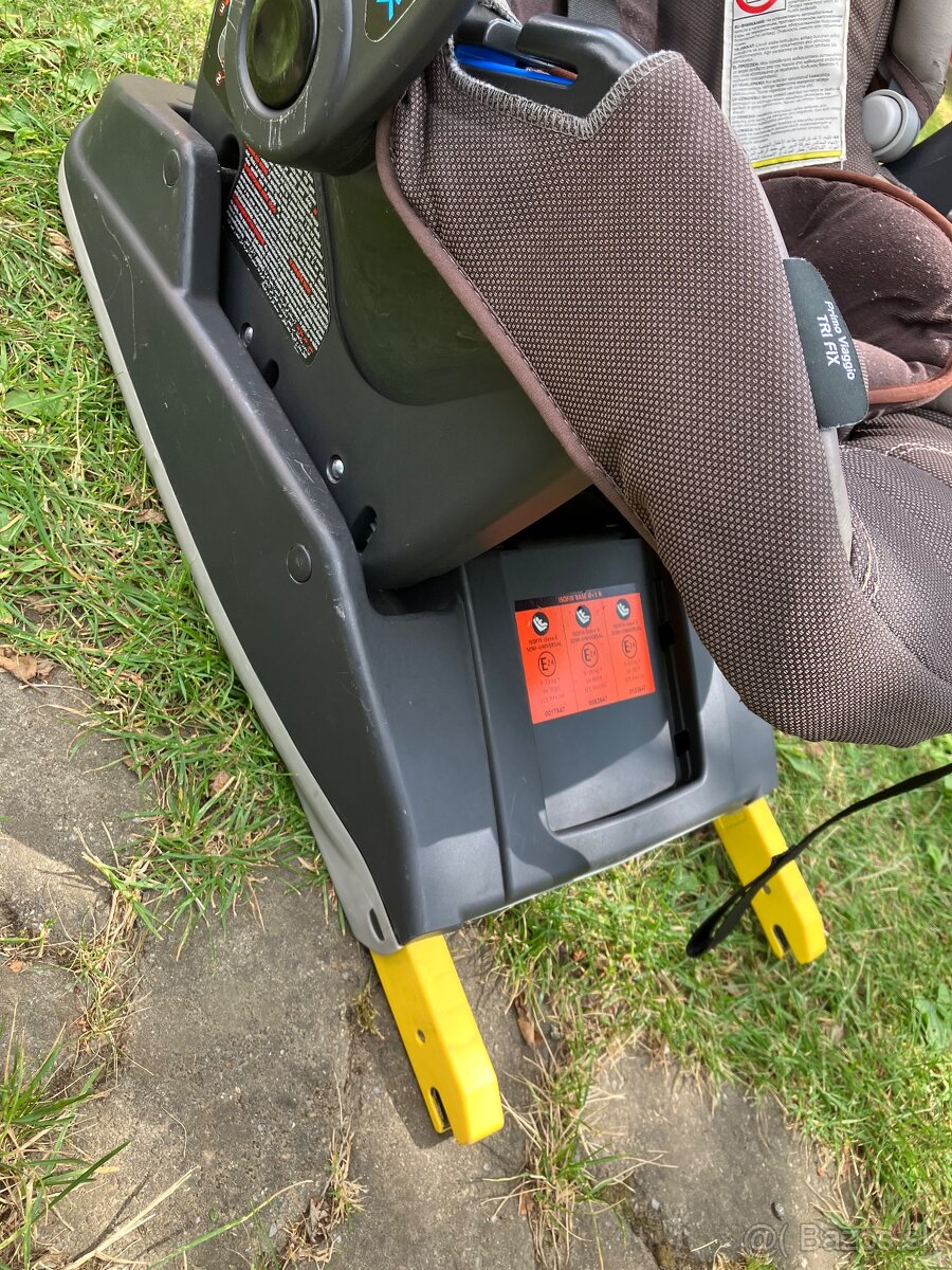 Peg Perego Isofix do auta - 2