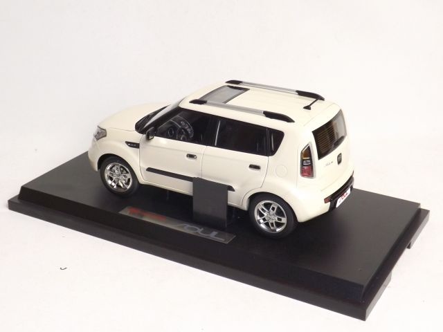 KIA Sould 1:18 - 2