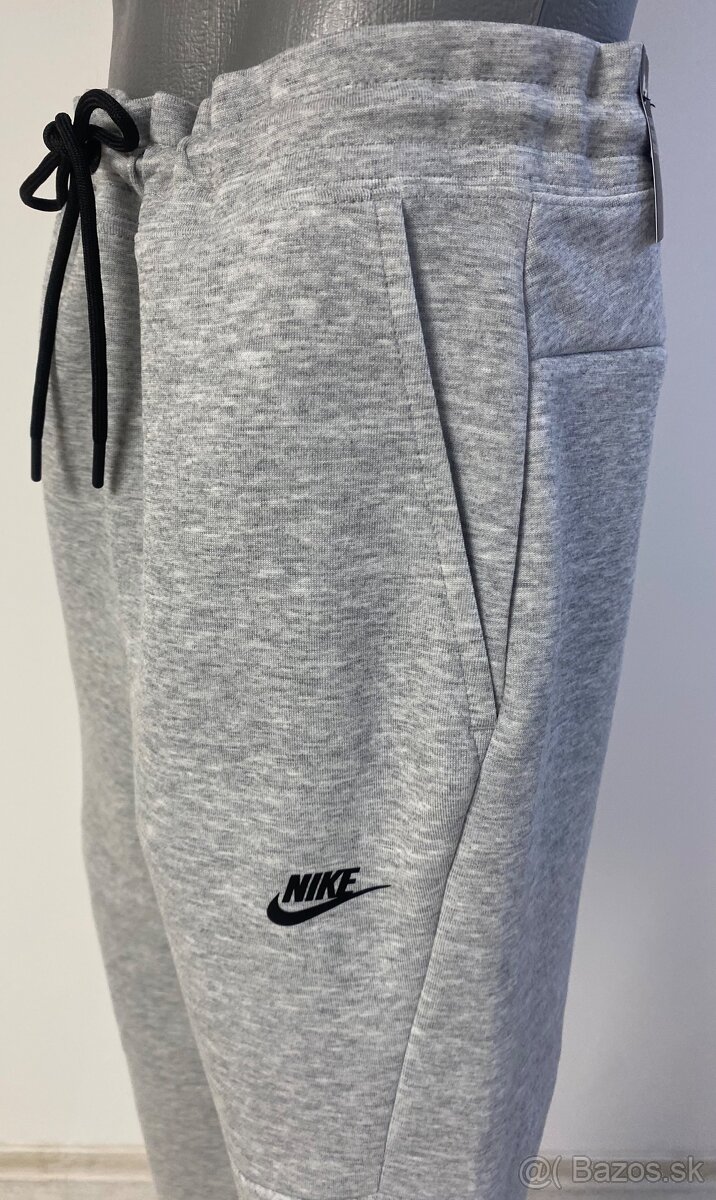NIKE pánske sivé tepláky - 2