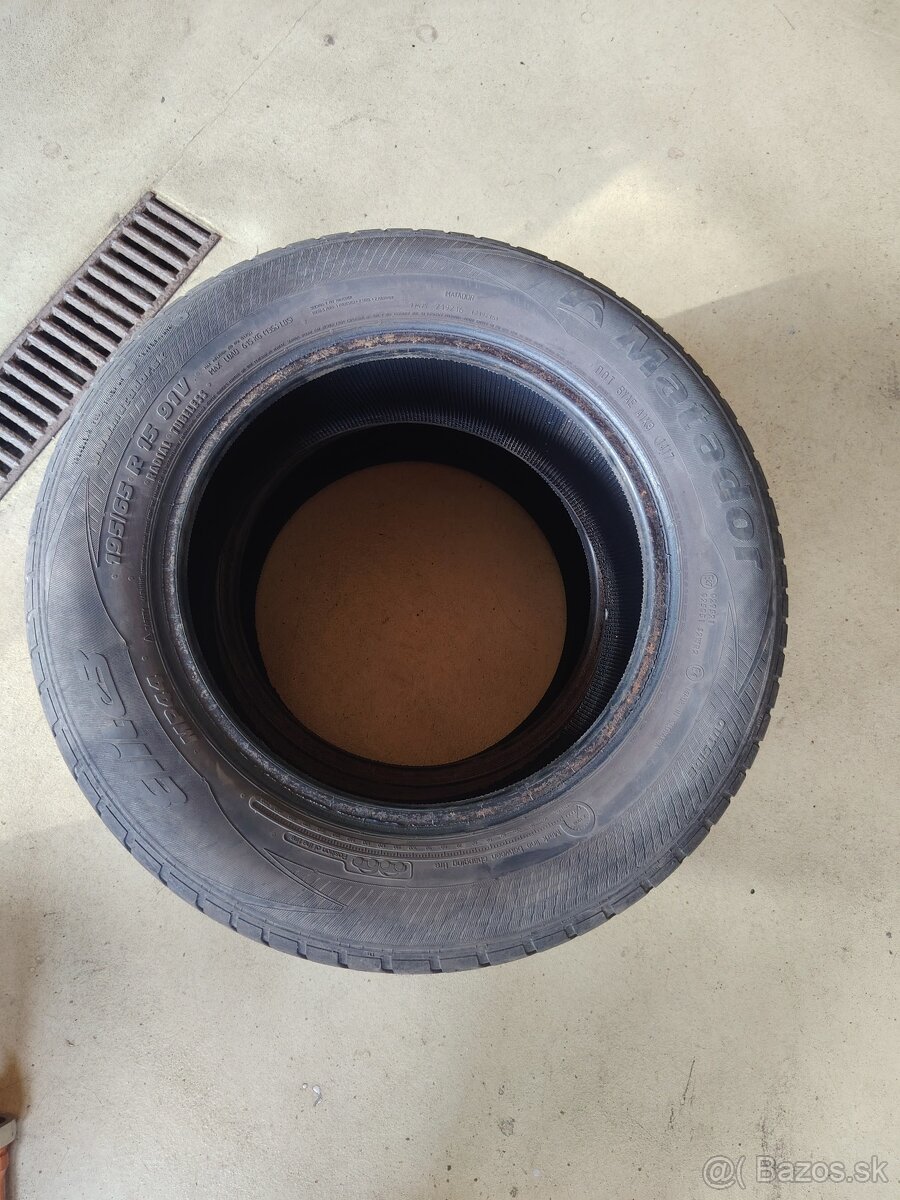 Predám Pneu 195/65R15 91V letné - 2