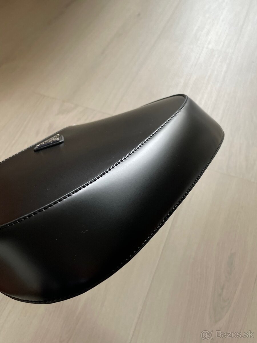 Prada čierna dámska kabelka - 2