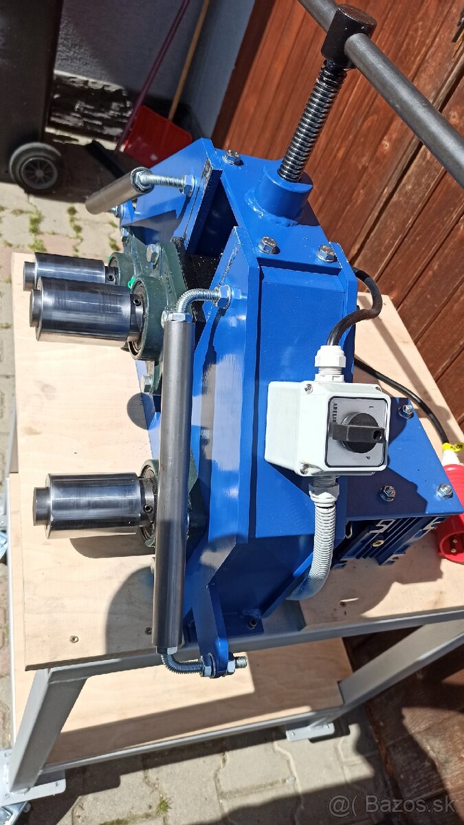 Predám zakružovačku profilov - 2