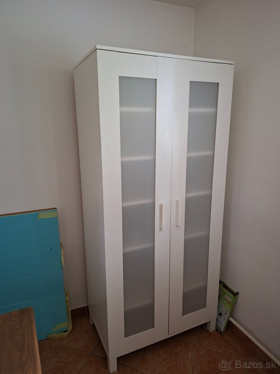 skriňa biela - 2