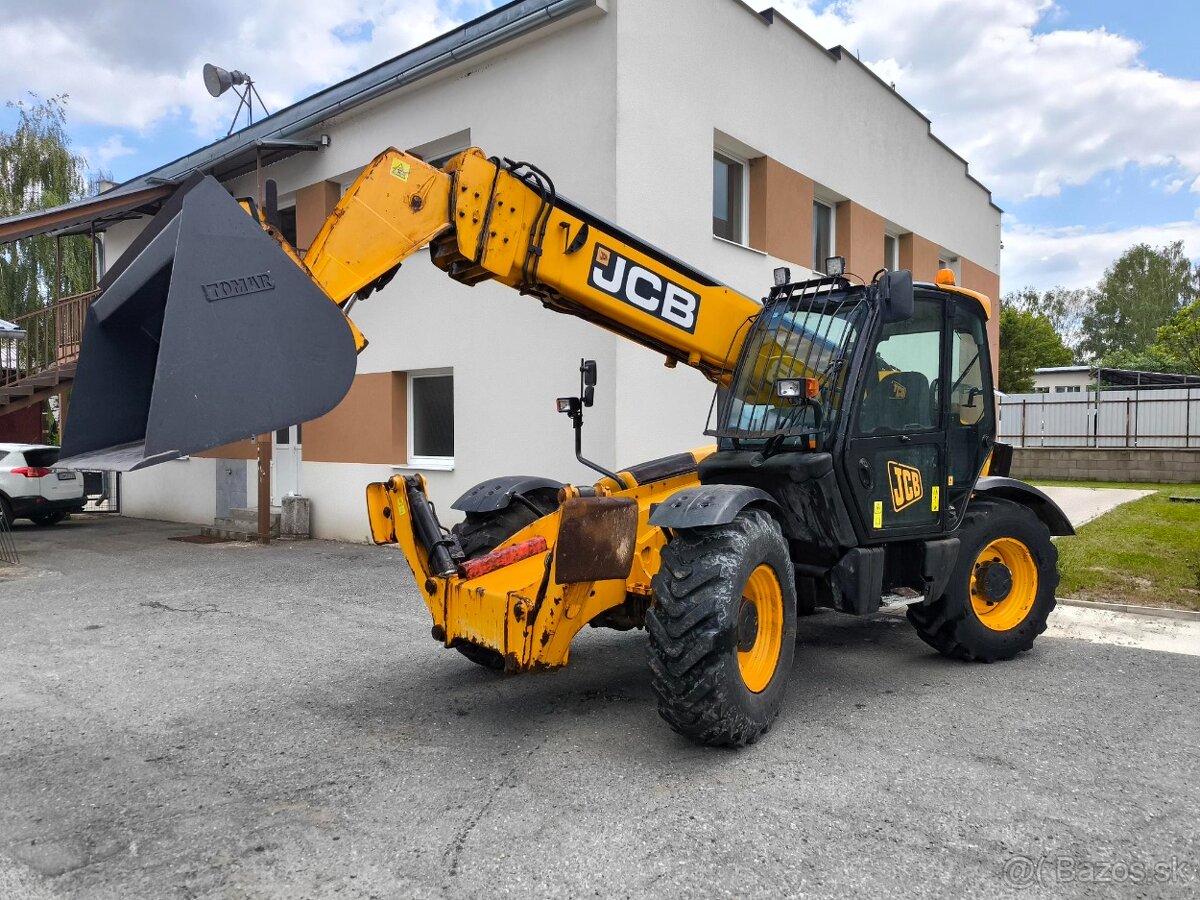 Teleskopický nakladač JCB 535V140 - 2