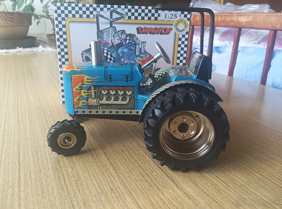 KOVAP Dragtor – Originálny plechový traktor - NOVÝ - 2