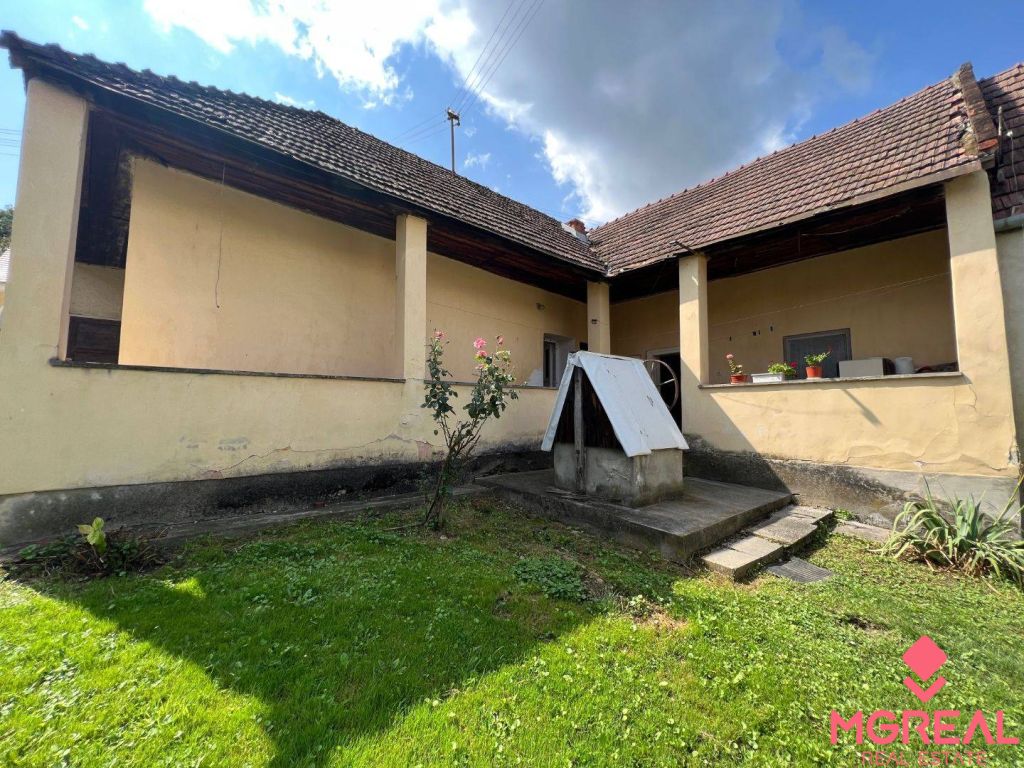 Rodinný dom Krnča v spoločnom dvore - 2
