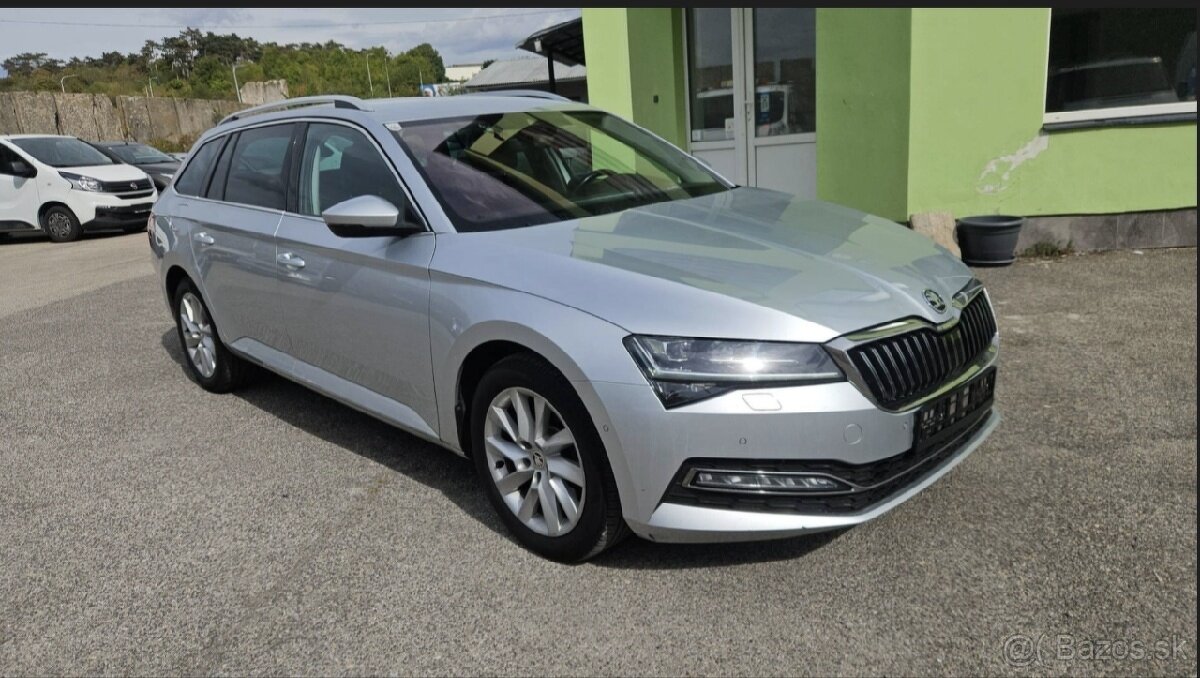 ŠKODA SUPERB COMBI - 2