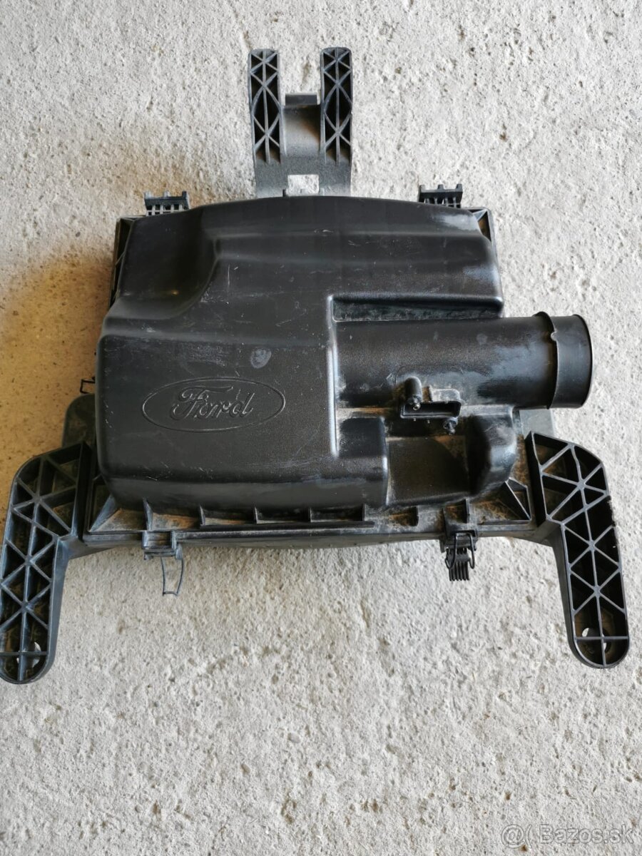 Rozpredam Ford Transit 2,2 - 2