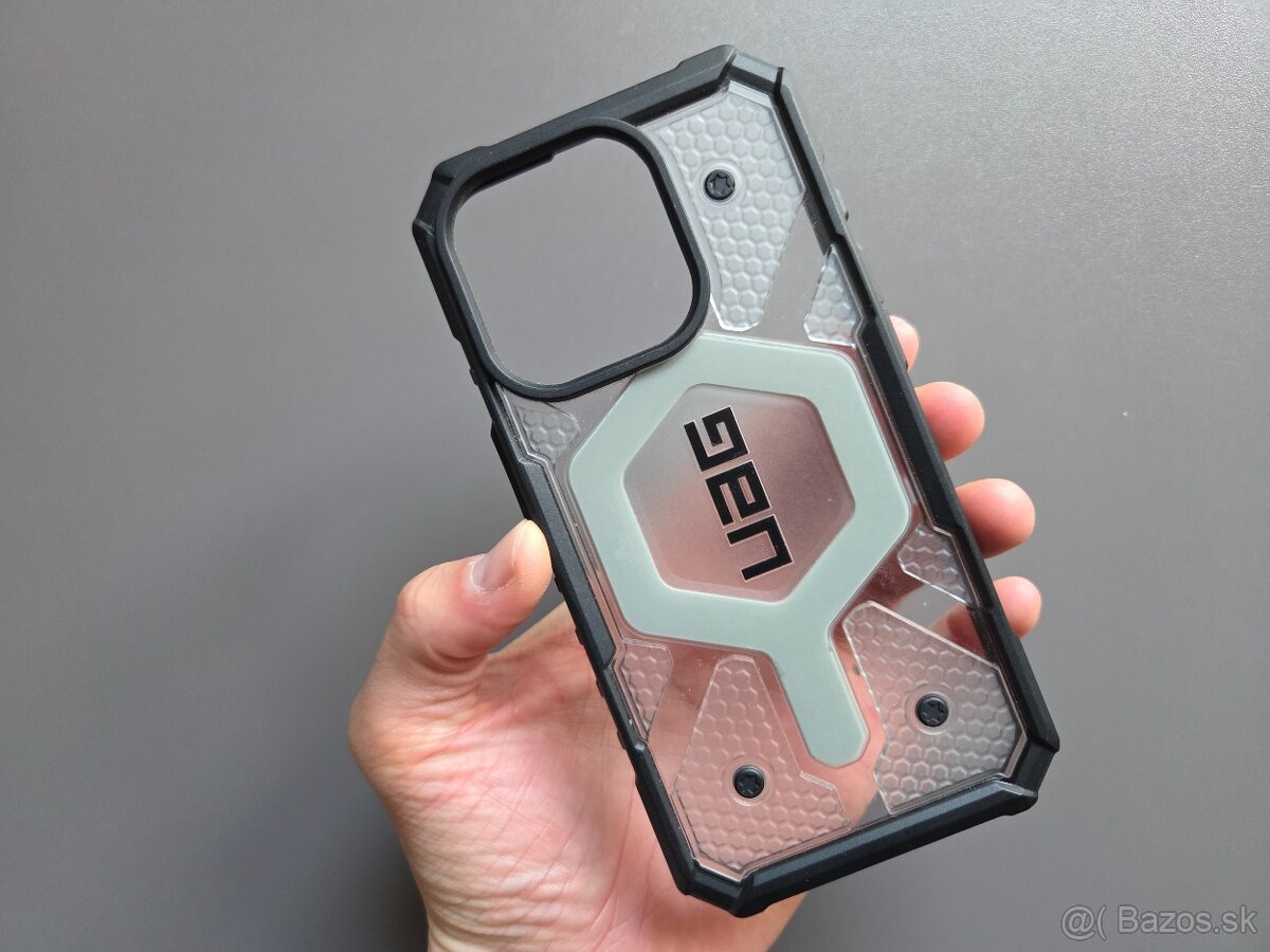 odolný kryt UAG Pathfinder Clear Magsafe iPhone 15 Pro - 2