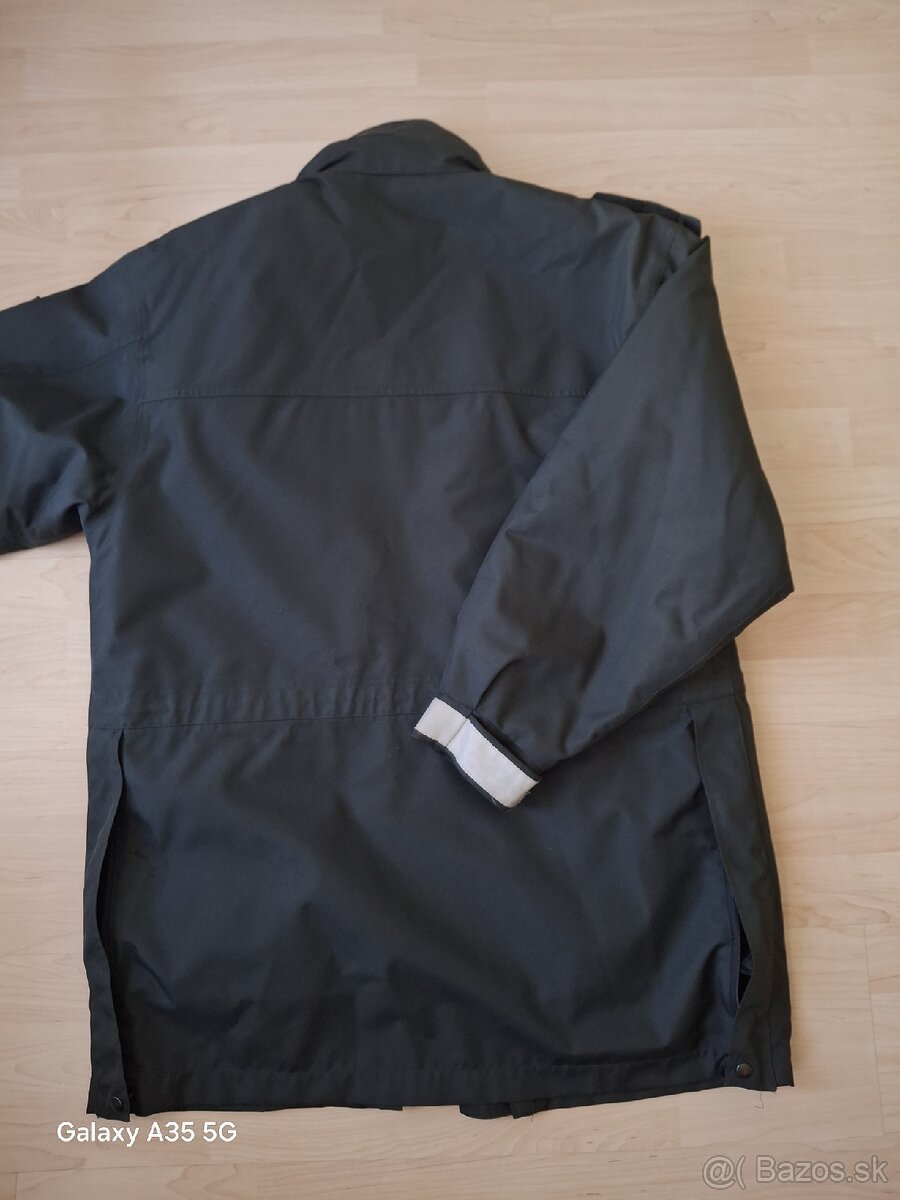 Policajná Goretex-ova zimná bunda - 2