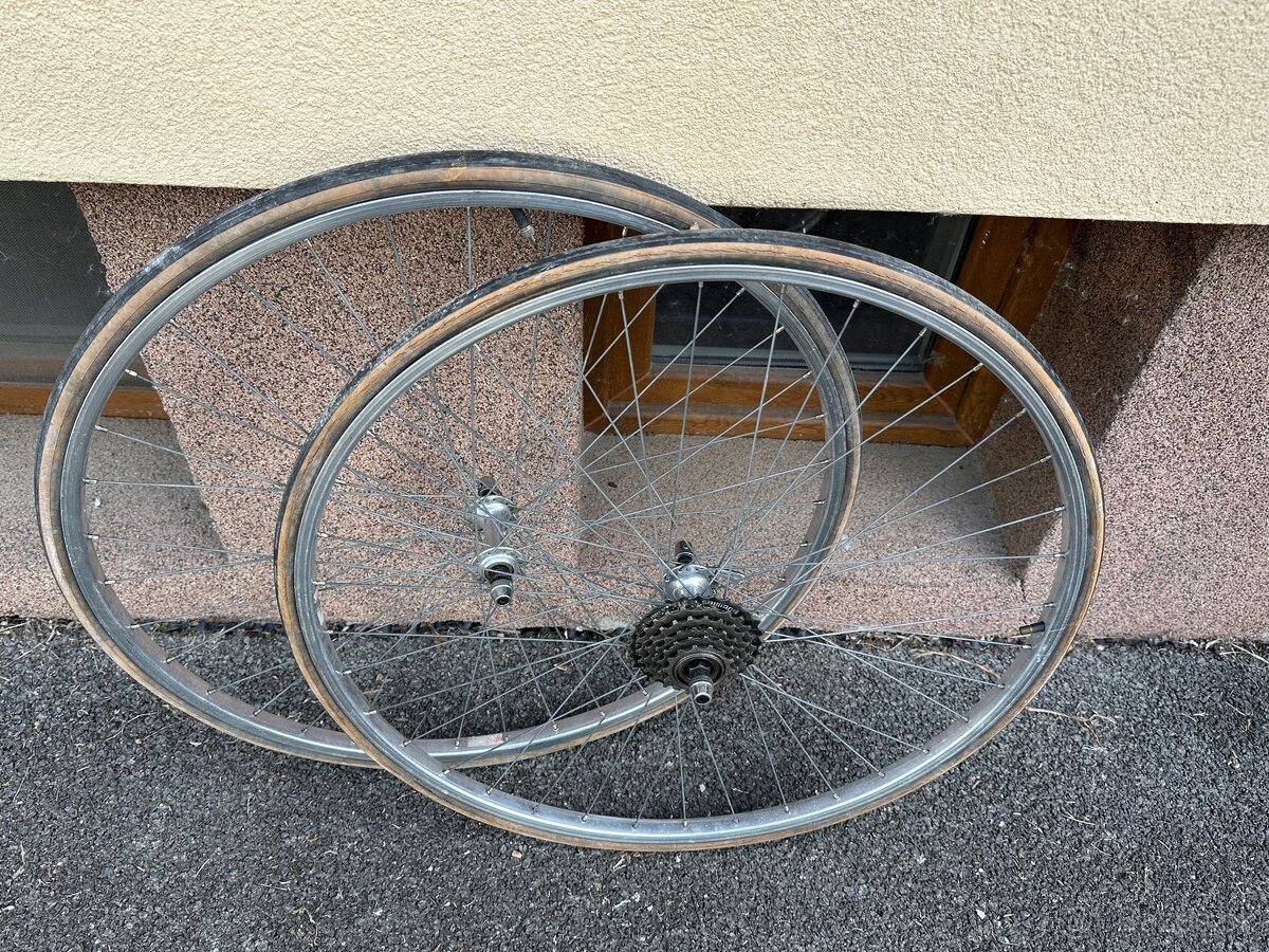 Favorit set kolies 28/622 - 2