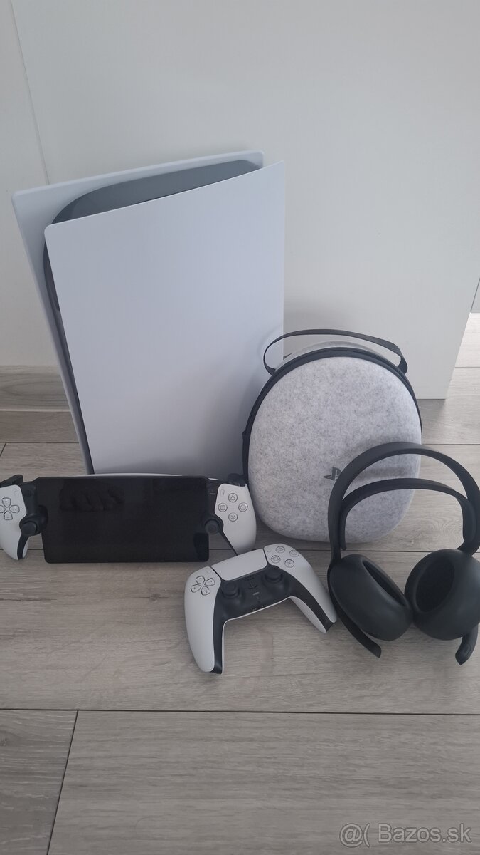 PS5 s príslušenstvom - 2