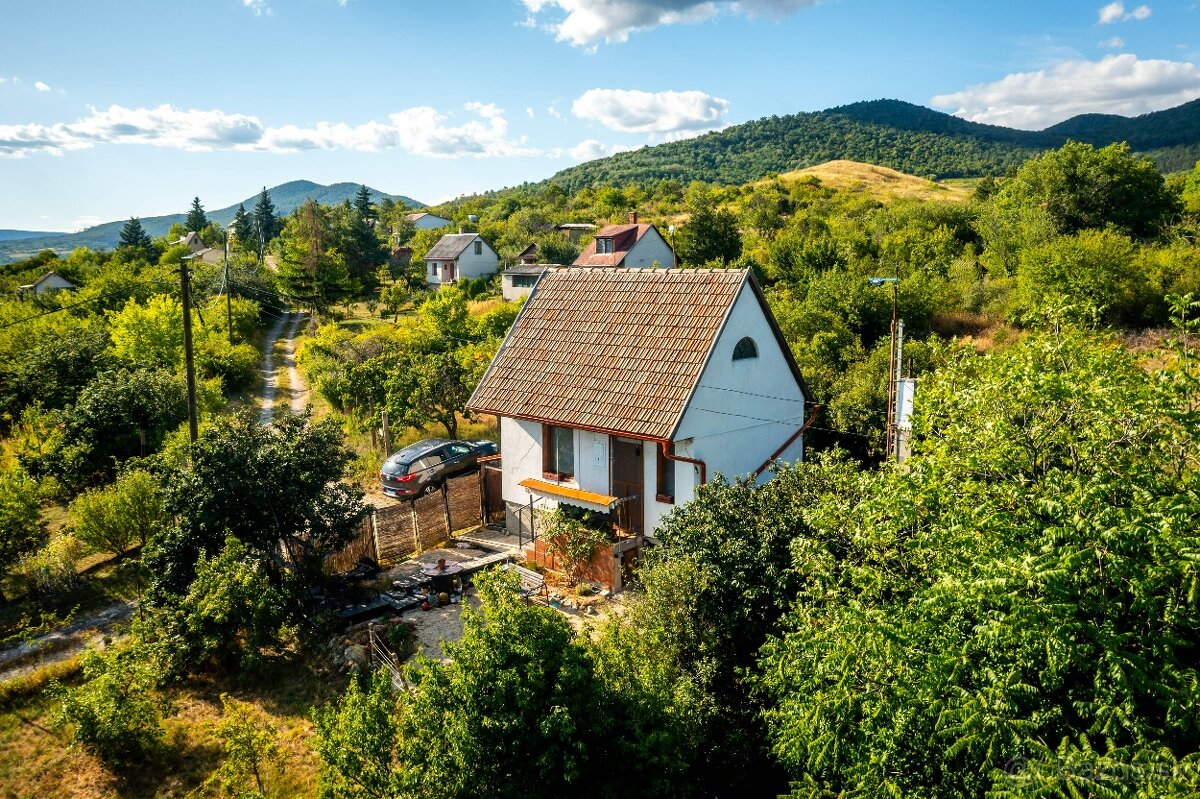 Chata s panoramatickým výhľadom po rekonštrukcii - 2