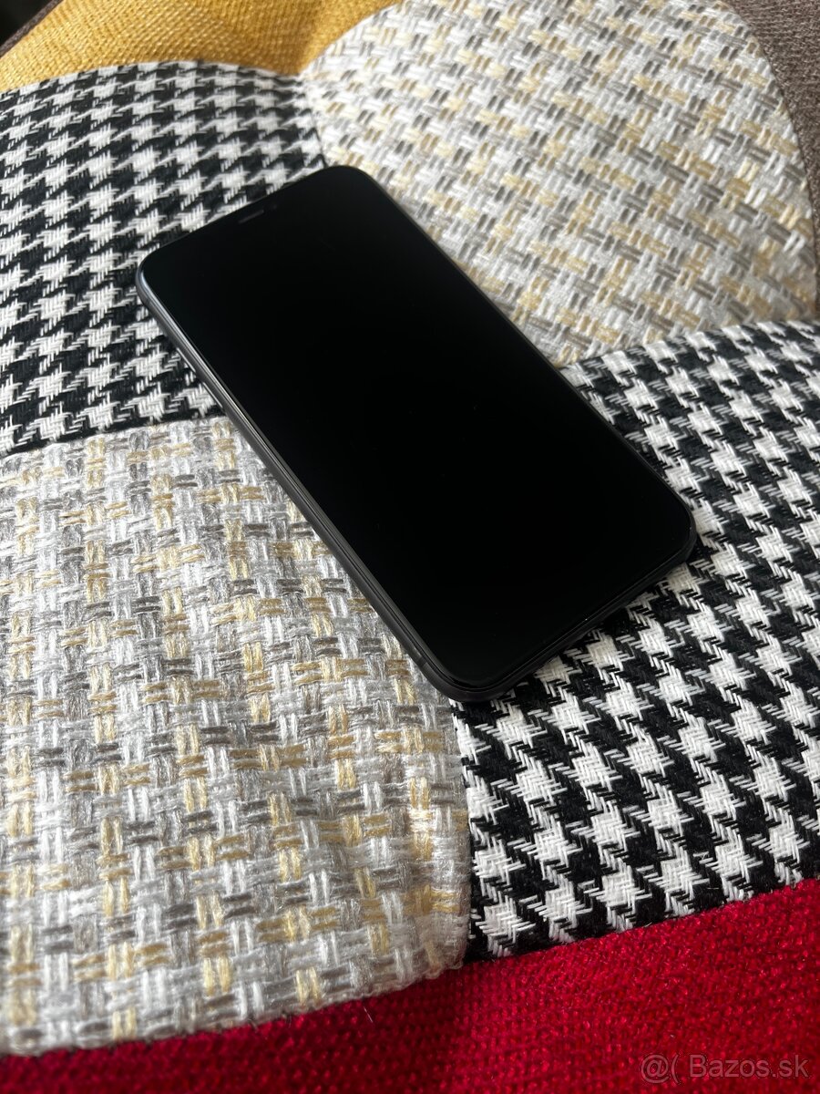 iPhone 11 black 128GB - 2