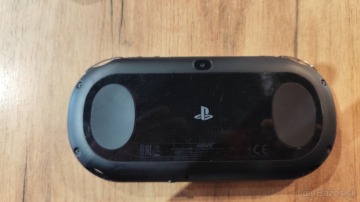 PS vita - 2