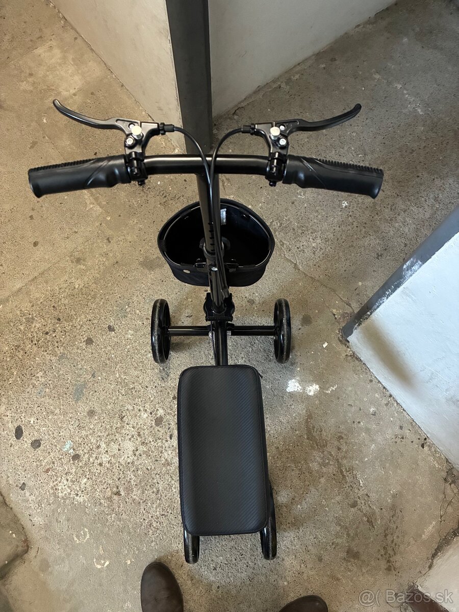 Kolenná kolobežka - 2