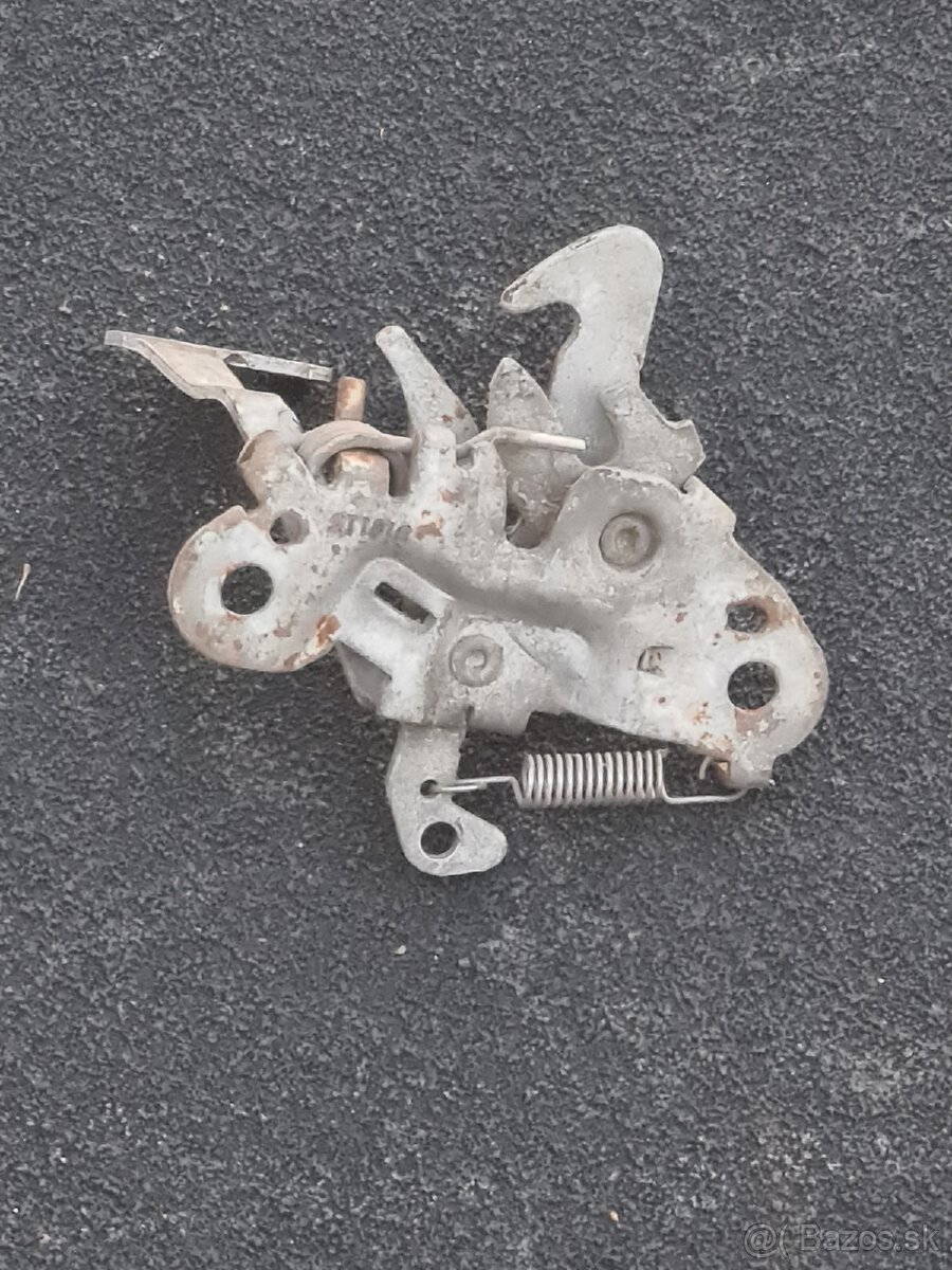 Peugeot Partner zamok kapoty - 2