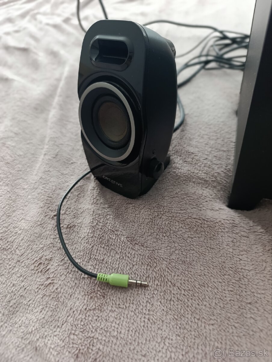 Reproduktory creative - 2