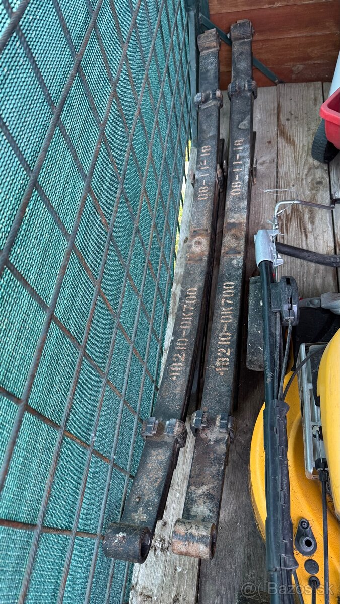 Toyota Hilux Tlmice, perá - 2